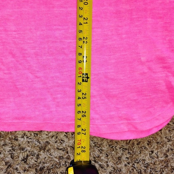 New cond.Lilly Pulitzer XL Top Blouse Bright Pink Linen 3/4 Sleeve Button Henley - Picture 6 of 6